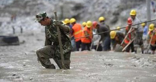 Fifteen killed, many missing in China mudslide